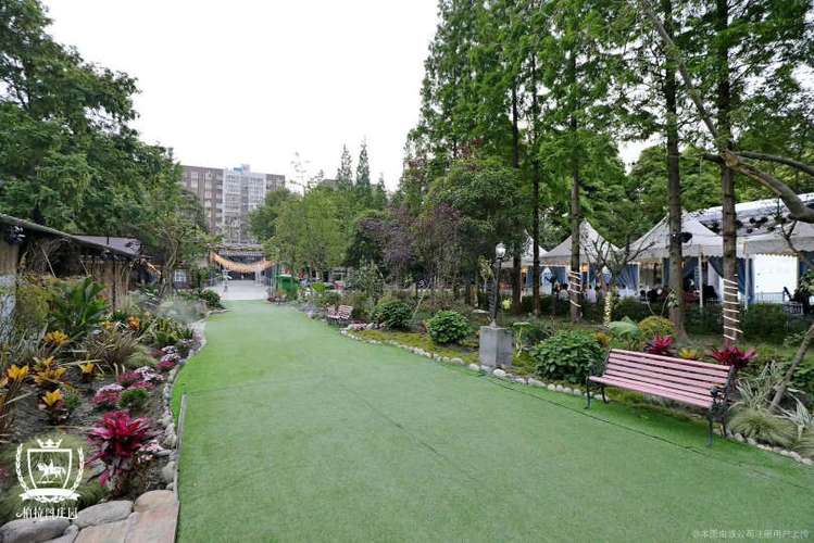 柏拉图庄园游戏截图
