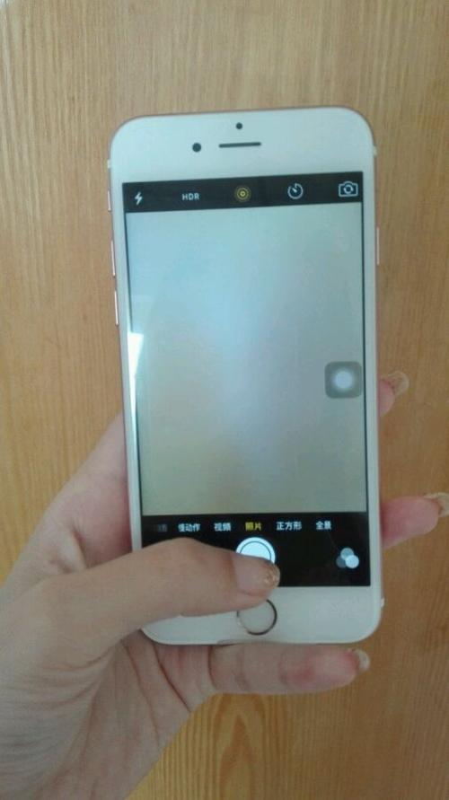 为什么手机相机突然变得模糊图标